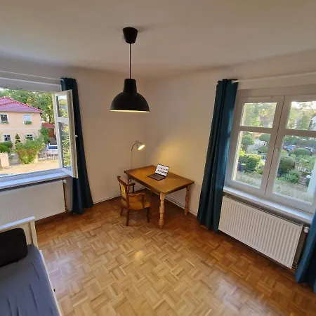 Geraeumige Und Zentrale * Stahnsdorf