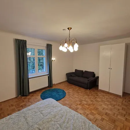 Geraeumige Und Zentrale Apartment *