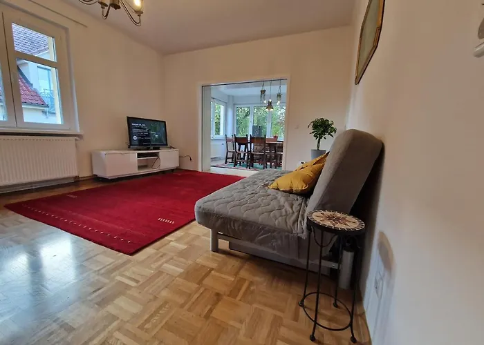 شقة Geraeumige Und Zentrale Stahnsdorf